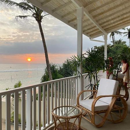 Lihinya Beach Villa アハンガマ エクステリア 写真
